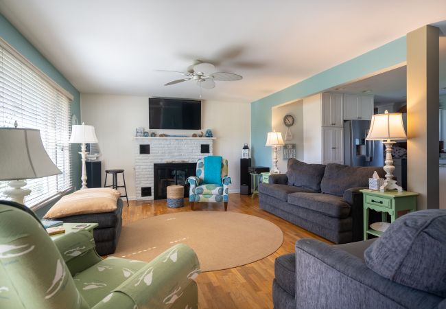 House in South Haven - Welcome to Anchors Away House in South Haven - Welcome to Anchors Away