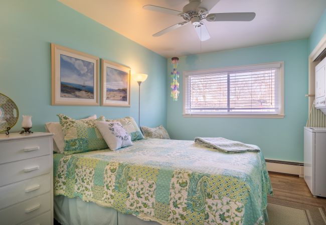 House in South Haven - Welcome to Anchors Away House in South Haven - Welcome to Anchors Away