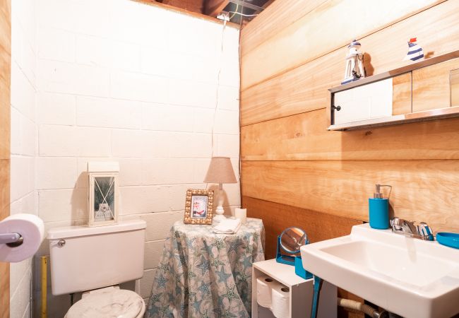 House in South Haven - Welcome to Anchors Away House in South Haven - Welcome to Anchors Away