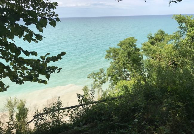 House in South Haven - Welcome to Camp Lilly House in South Haven - Welcome to Camp Lilly