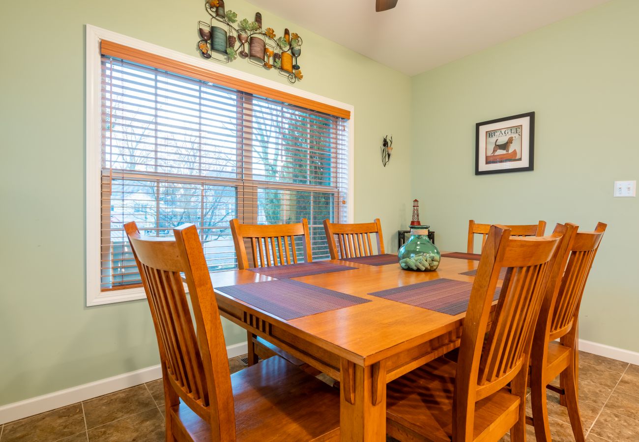 House in South Haven - Welcome to Captain's Choice