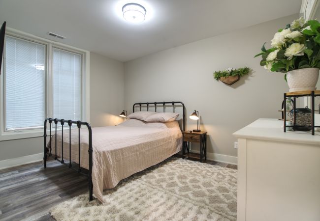 House in South Haven - Welcome to Simpli Soha House in South Haven - Welcome to Simpli Soha