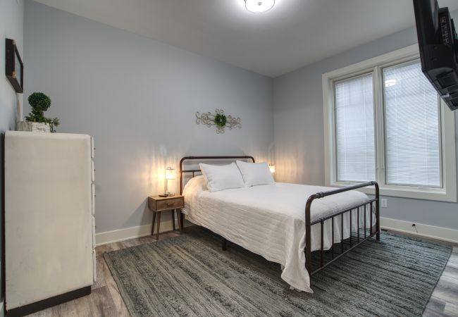 House in South Haven - Welcome to Simpli Soha House in South Haven - Welcome to Simpli Soha