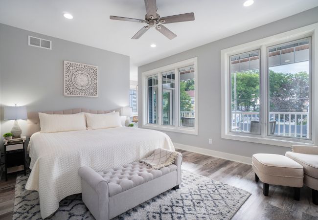 House in South Haven - Welcome to Simpli Soha House in South Haven - Welcome to Simpli Soha