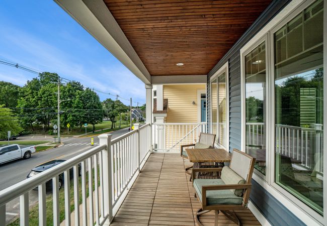 House in South Haven - Welcome to Simpli Soha House in South Haven - Welcome to Simpli Soha