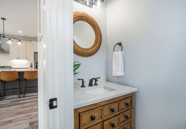 House in South Haven - Welcome to Simpli Soha House in South Haven - Welcome to Simpli Soha