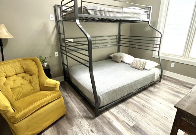 House in South Haven - Welcome to Simpli Soha House in South Haven - Welcome to Simpli Soha