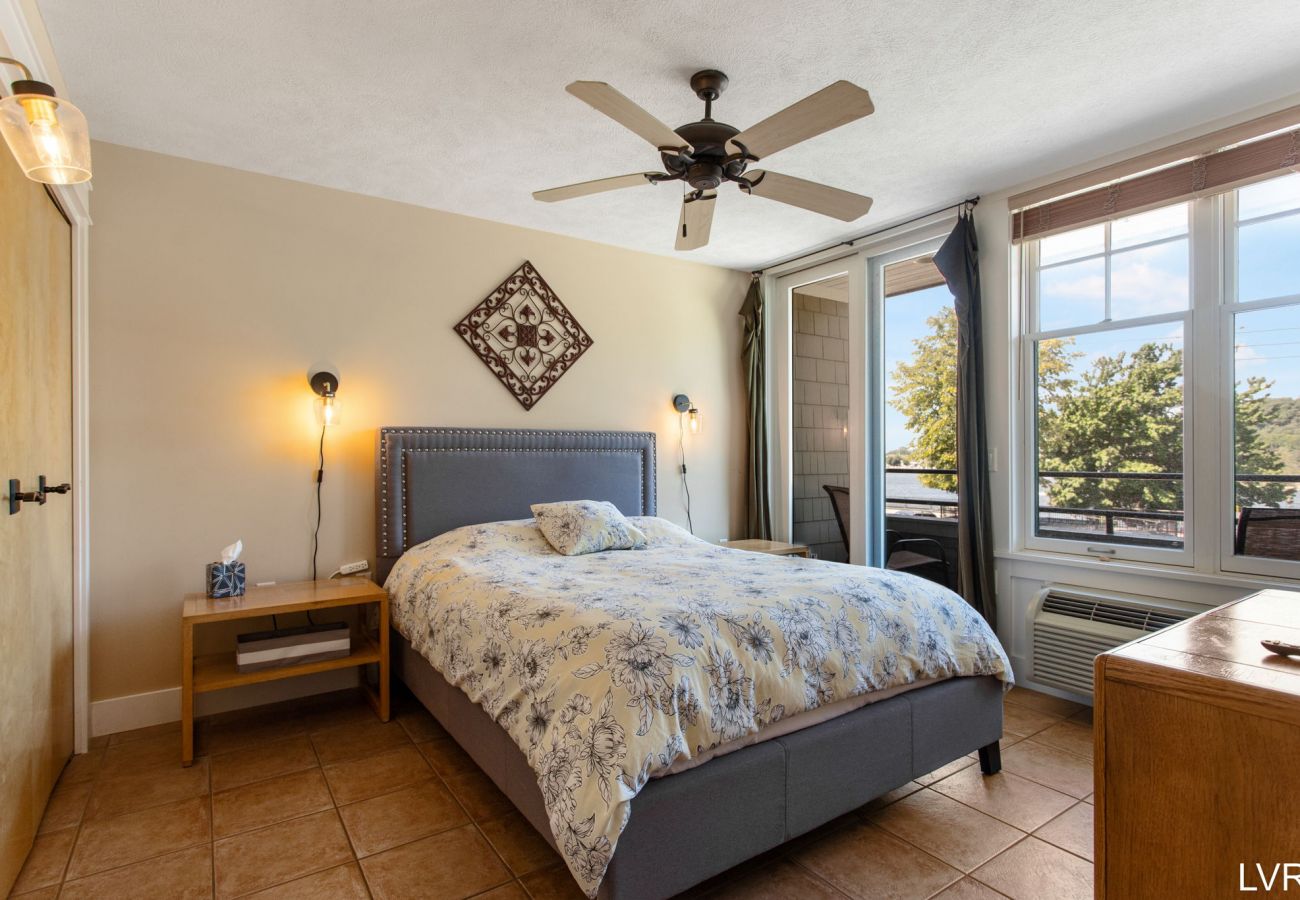 Condominium in Grand Haven - Welcome to South Harbor Hideaway