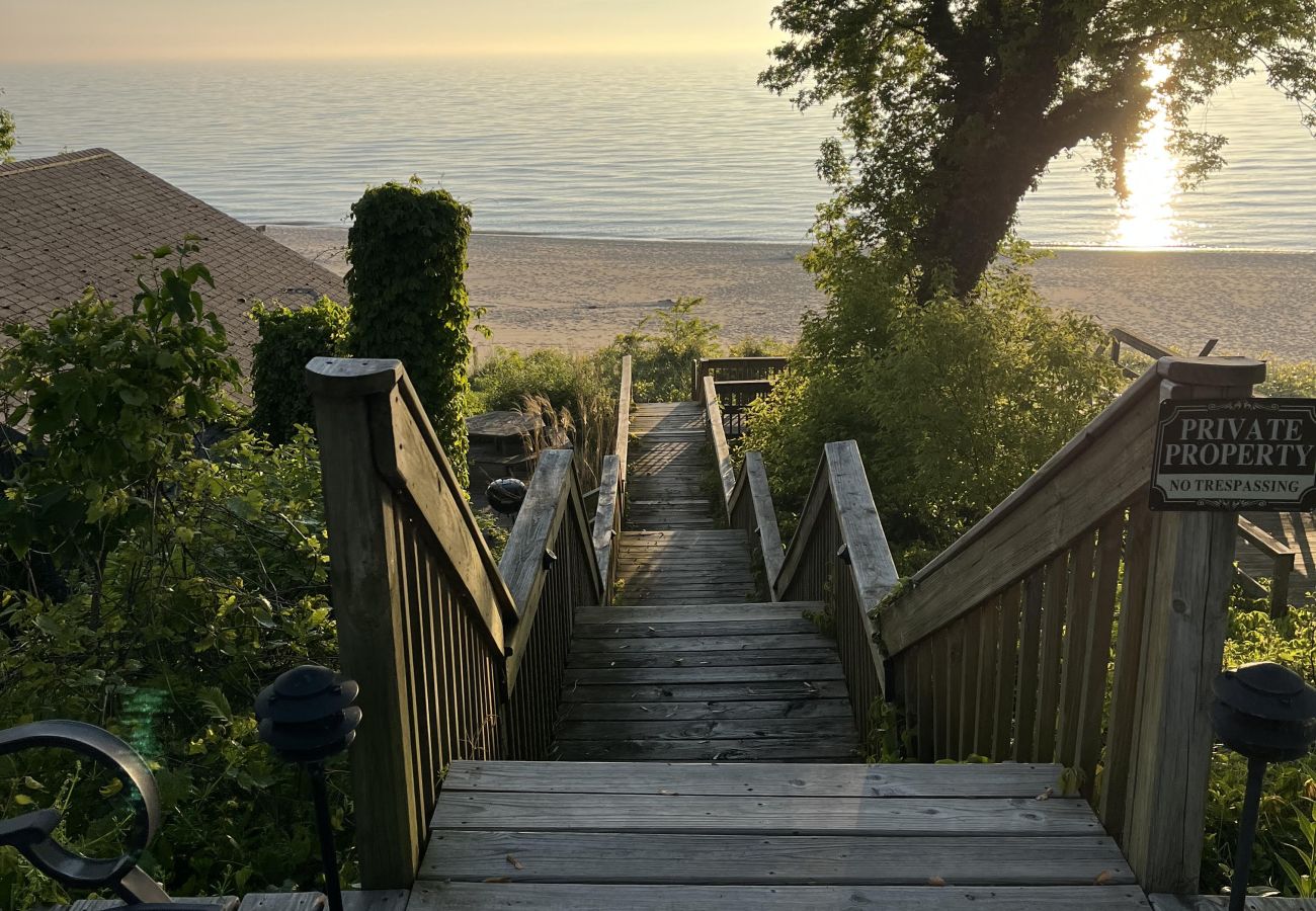 House in South Haven - Endless Sunsets Main House