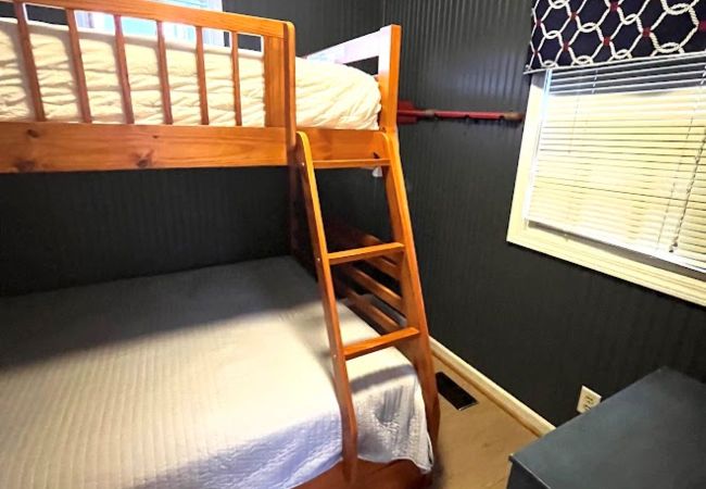 Cabin in South Haven - Endless Sunsets Cabin 1 Cabin in South Haven - Endless Sunsets Cabin 1