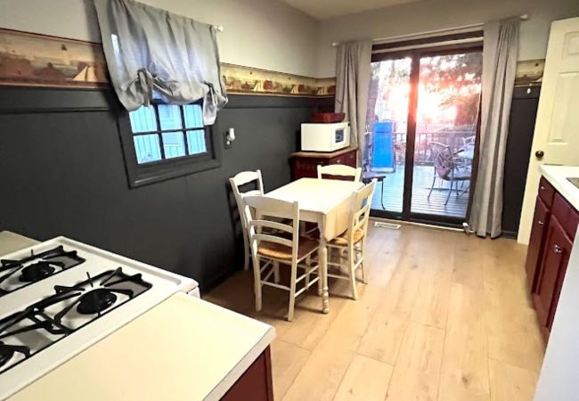 Cabin in South Haven - Endless Sunsets Cabin 1 Cabin in South Haven - Endless Sunsets Cabin 1