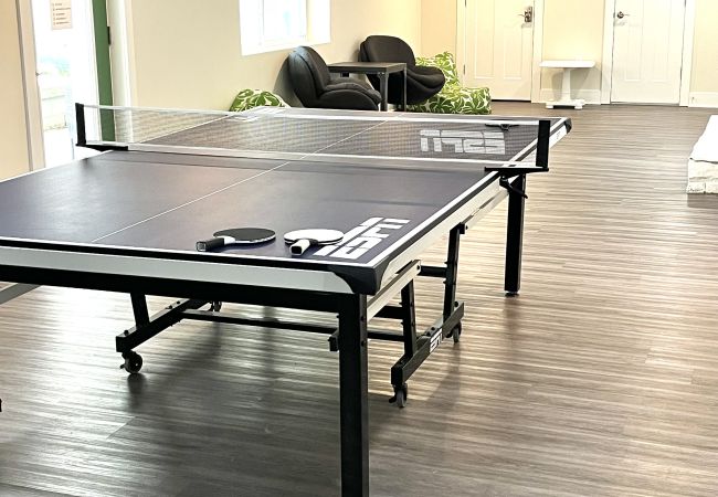 House in South Haven - Welcome to Monroe Manor  House in South Haven - Welcome to Monroe Manor