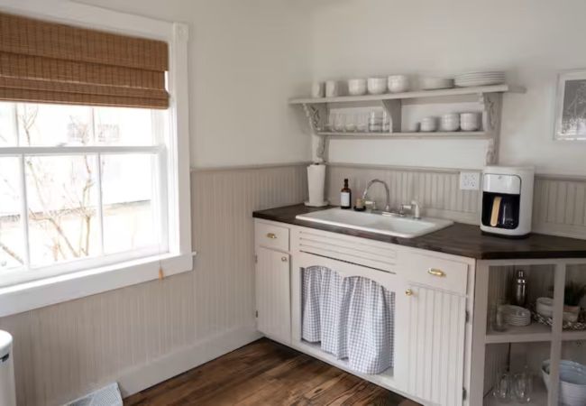 Cabin in South Haven - The Avery 12 on North Shore Cabin in South Haven - The Avery 12 on North Shore