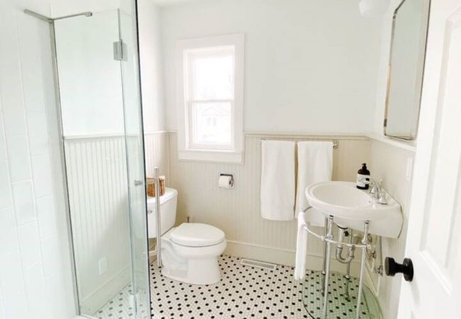 Cabin in South Haven - The Avery 12 on North Shore Cabin in South Haven - The Avery 12 on North Shore