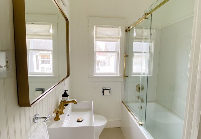 Cabin in South Haven - The Brockway 06 on North Shore Cabin in South Haven - The Brockway 06 on North Shore