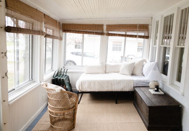 Cabin in South Haven - The Brockway 06 on North Shore Cabin in South Haven - The Brockway 06 on North Shore