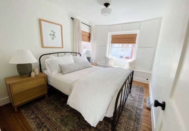 Cabin in South Haven - The Packard 10 on North Shore Cabin in South Haven - The Packard 10 on North Shore