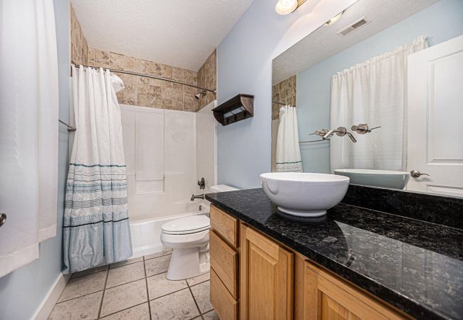 Cabin in South Haven - The Red Haven on North Beach Cabin in South Haven - The Red Haven on North Beach