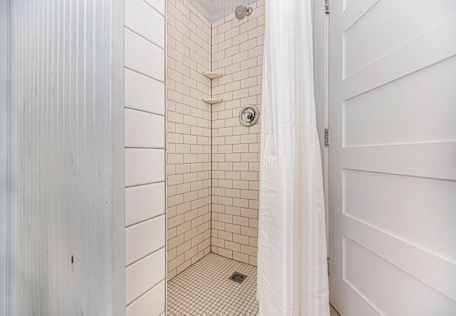 Cabin in South Haven - The Lemon Slice on North Beach Cabin in South Haven - The Lemon Slice on North Beach