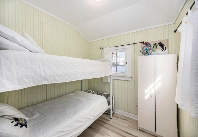 Cabin in South Haven - The Lemon Slice on North Beach Cabin in South Haven - The Lemon Slice on North Beach