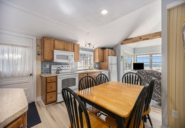 Cabin in South Haven - The Lemon Slice on North Beach Cabin in South Haven - The Lemon Slice on North Beach